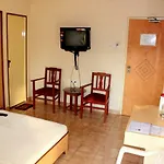 Amigo Plaza