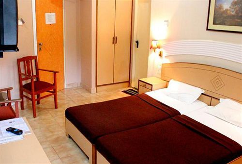 Amigo Plaza Hotel Colva